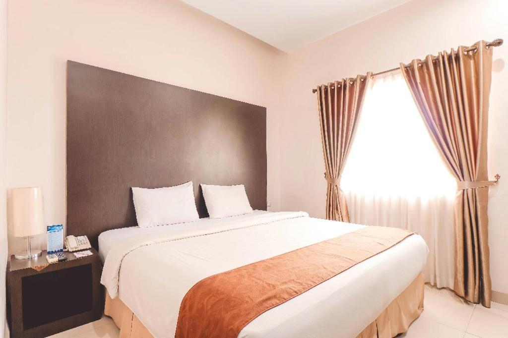 Saka Hotel Medan Sunggal Luaran gambar