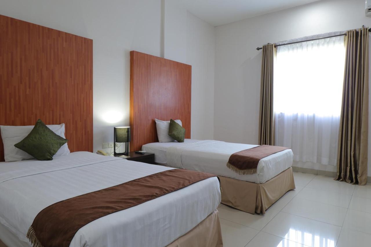 Saka Hotel Medan Sunggal Luaran gambar